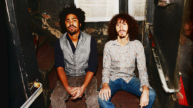 Album Premiere: Groovy Rock from the London Souls, 'Here Come the Girls'