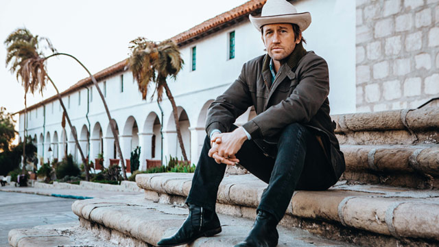 Chris Shiflett Embraces the Twang on New Solo LP 'West Coast Town'